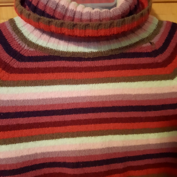 2/$10 Relativity turtleneck sweater XL - Picture 3 of 6